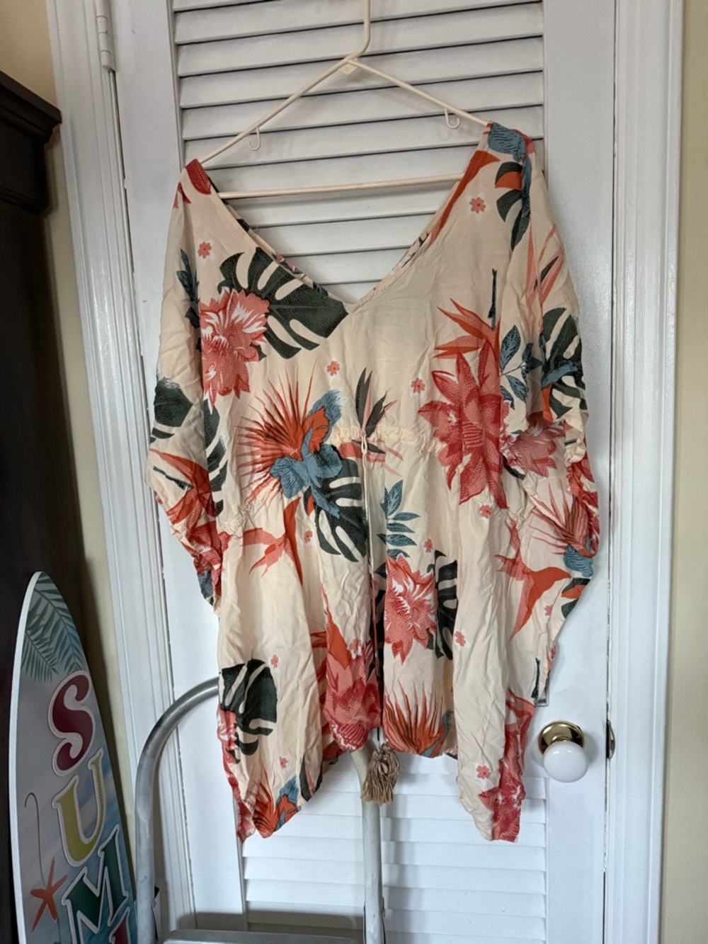 Women’s dress/beach coverup